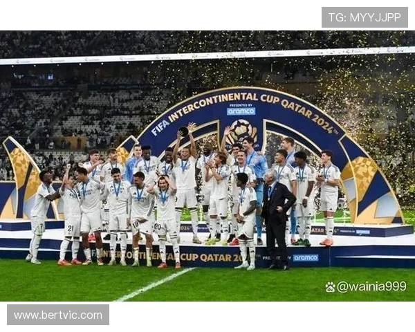 西媒报道皇马寻求创造力中场埃尔切新星门多萨成潜在目标